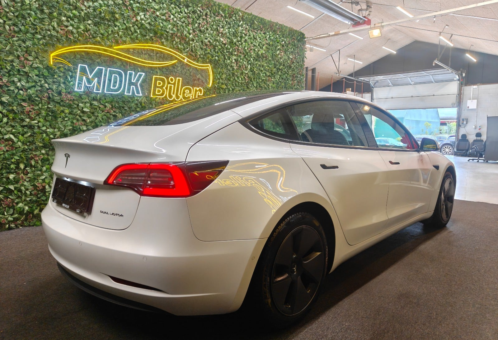 undefined Tesla Model 3 fra 2021