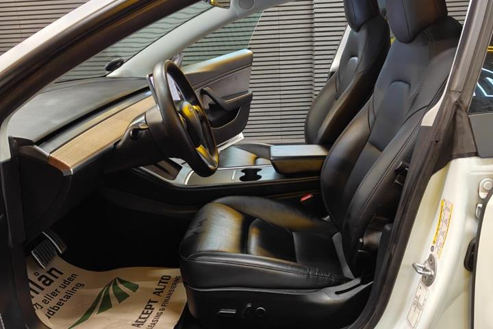 undefined Tesla Model 3 fra 2021