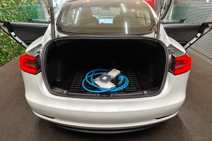 undefined Tesla Model 3 fra 2021