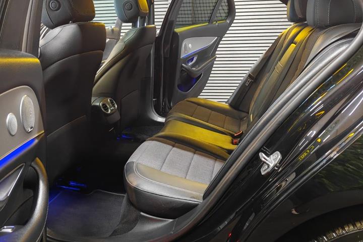 undefined Mercedes E220 d fra 2017