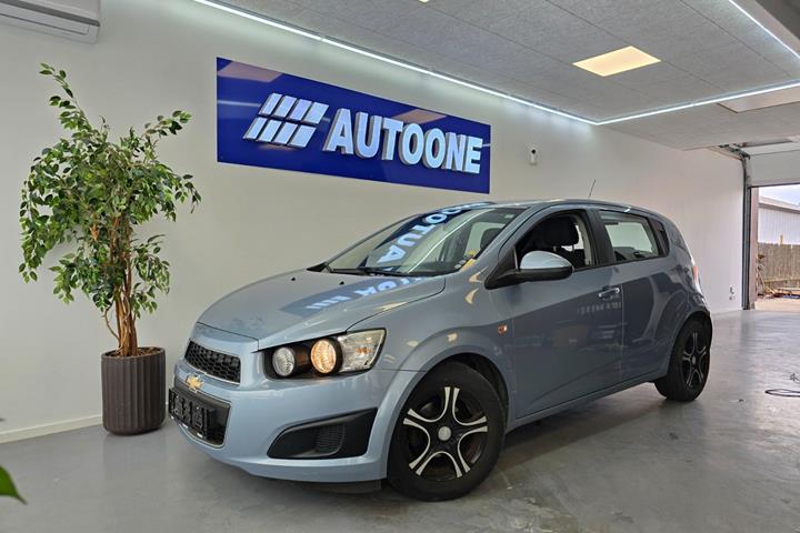 Blå Chevrolet Aveo fra 2011