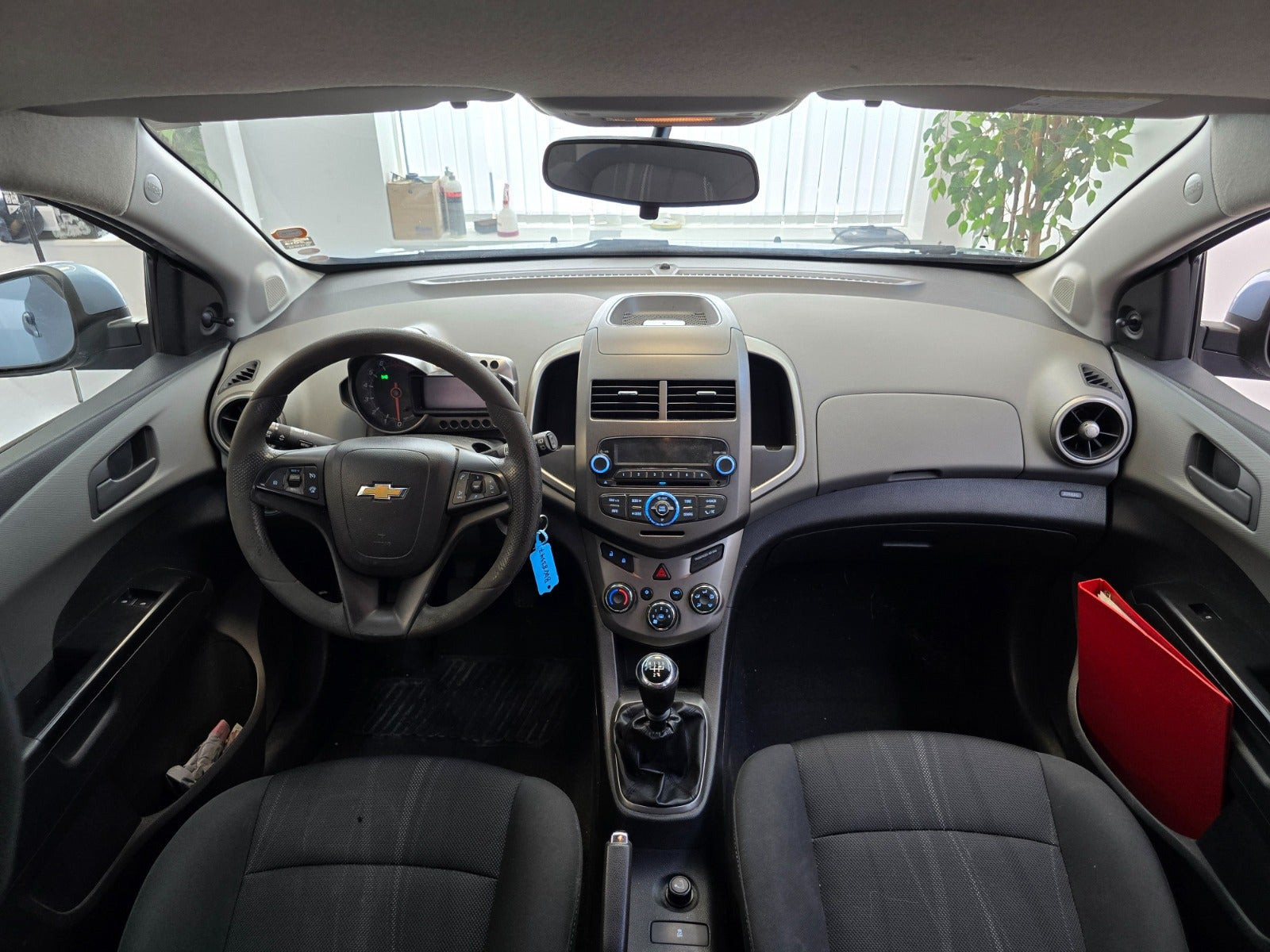 Blå Chevrolet Aveo fra 2011