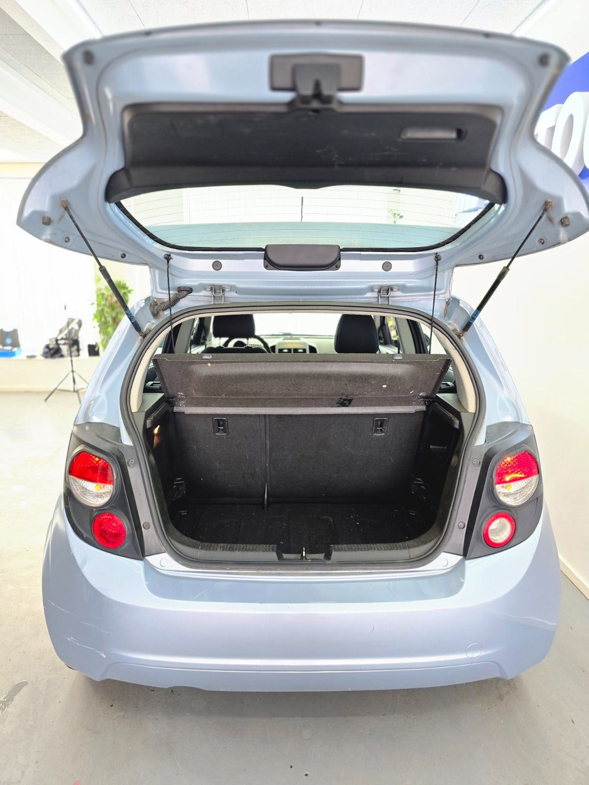 Blå Chevrolet Aveo fra 2011