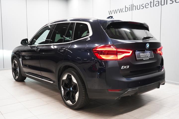 Sort BMW iX3 fra 2021