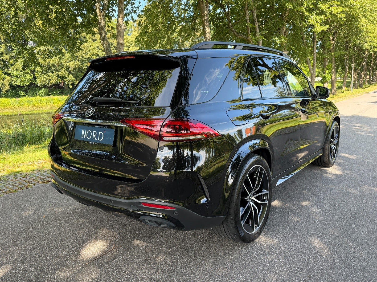 Sort Mercedes GLE350 de fra 2022