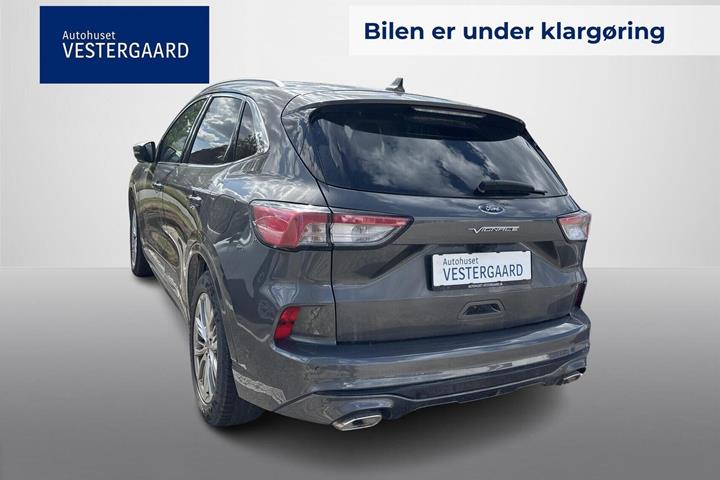 Grå Ford Kuga fra 2021