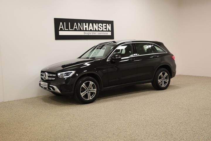Sort Mercedes GLC300 de fra 2021