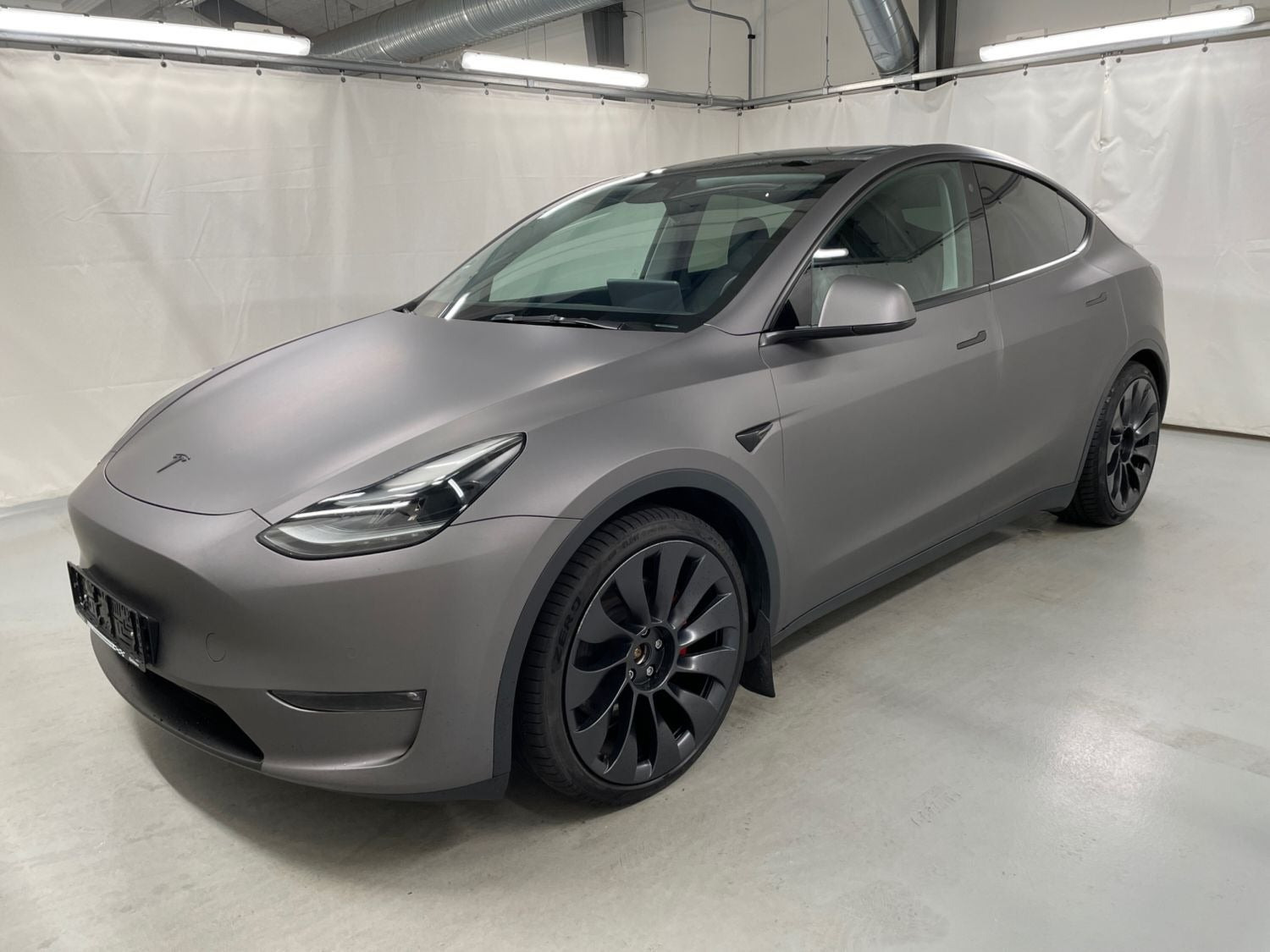 Tesla Model Y Performance AWD