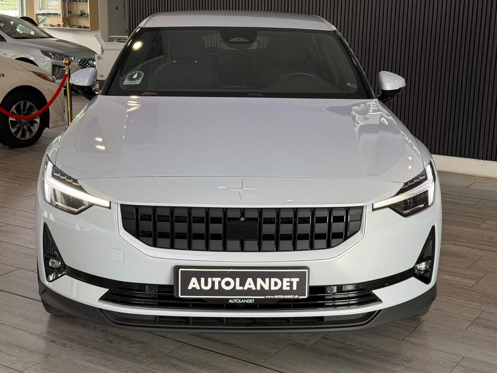 Hvid Polestar 2 fra 2023