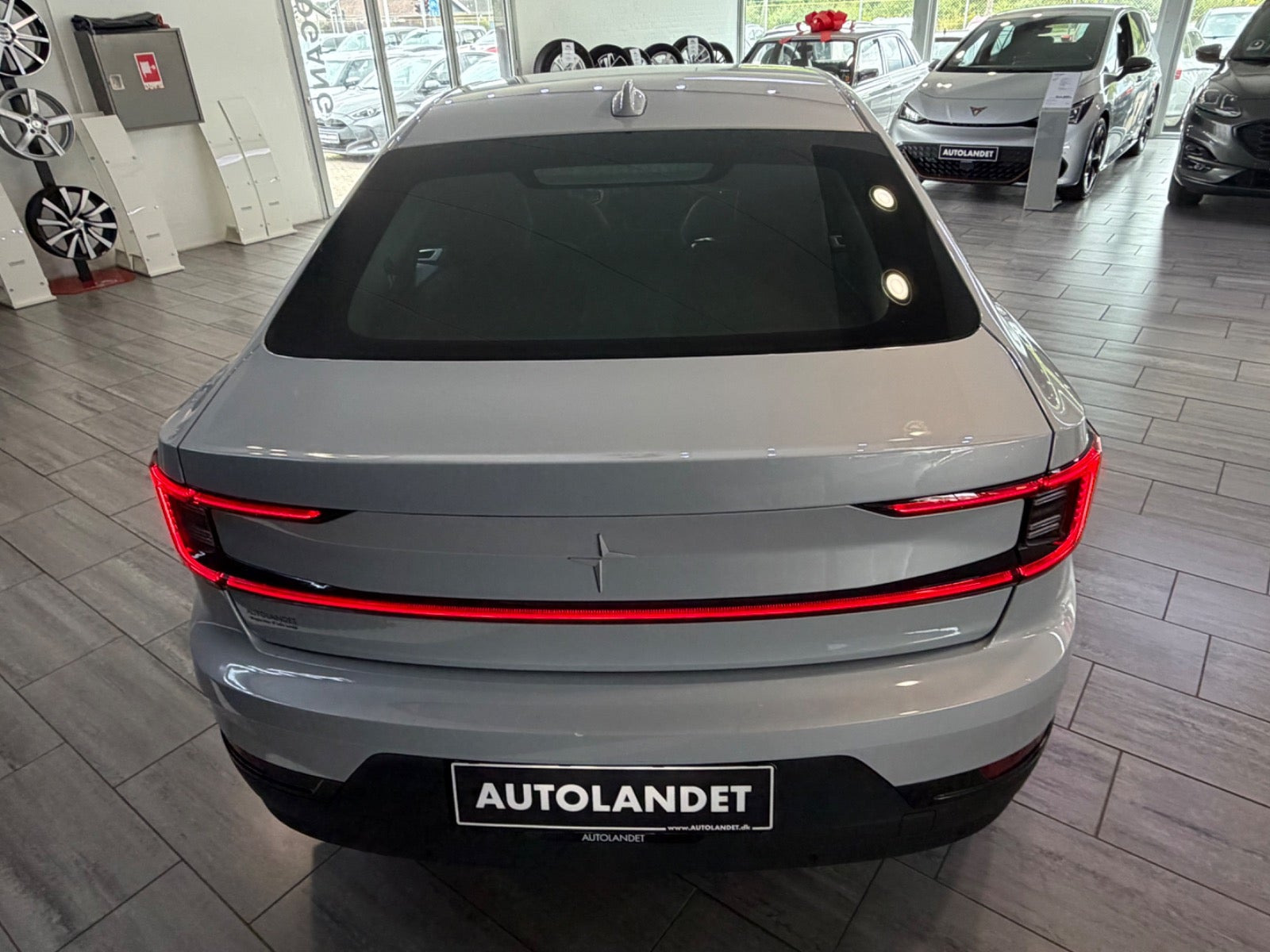 Hvid Polestar 2 fra 2023