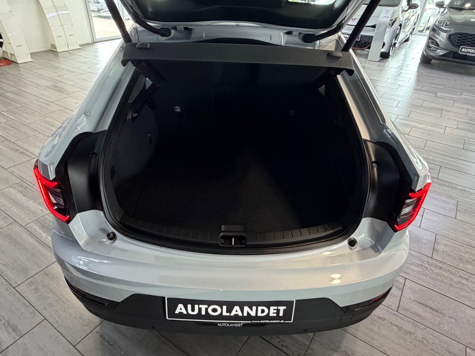 Hvid Polestar 2 fra 2023
