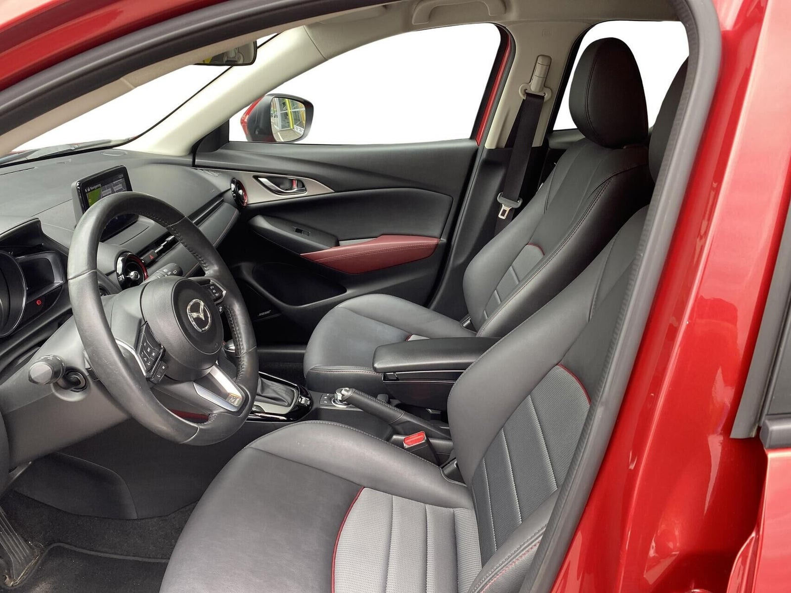 Rød Mazda CX-3 fra 2017