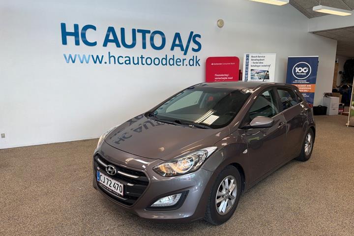 Sort Hyundai i30 fra 2015