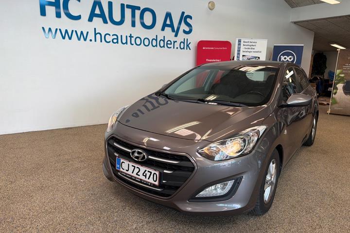 Sort Hyundai i30 fra 2015