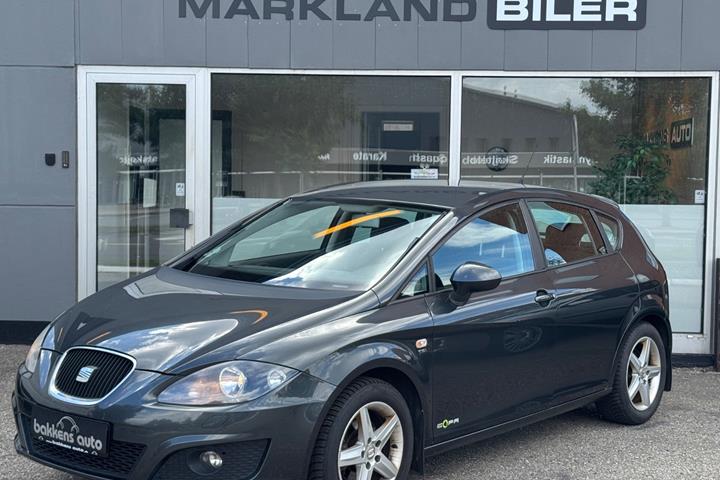 Grå Seat Leon fra 2012