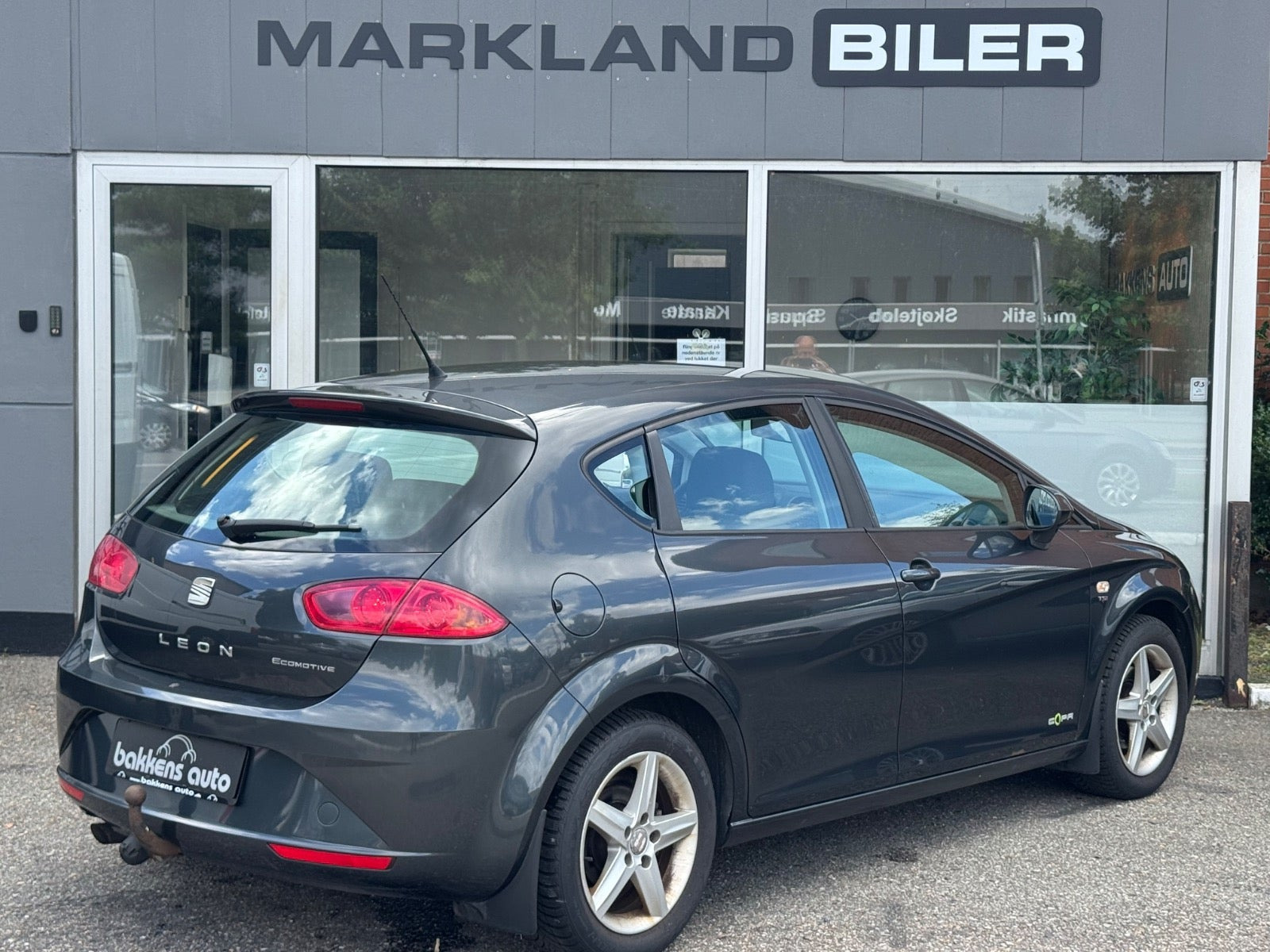 Grå Seat Leon fra 2012