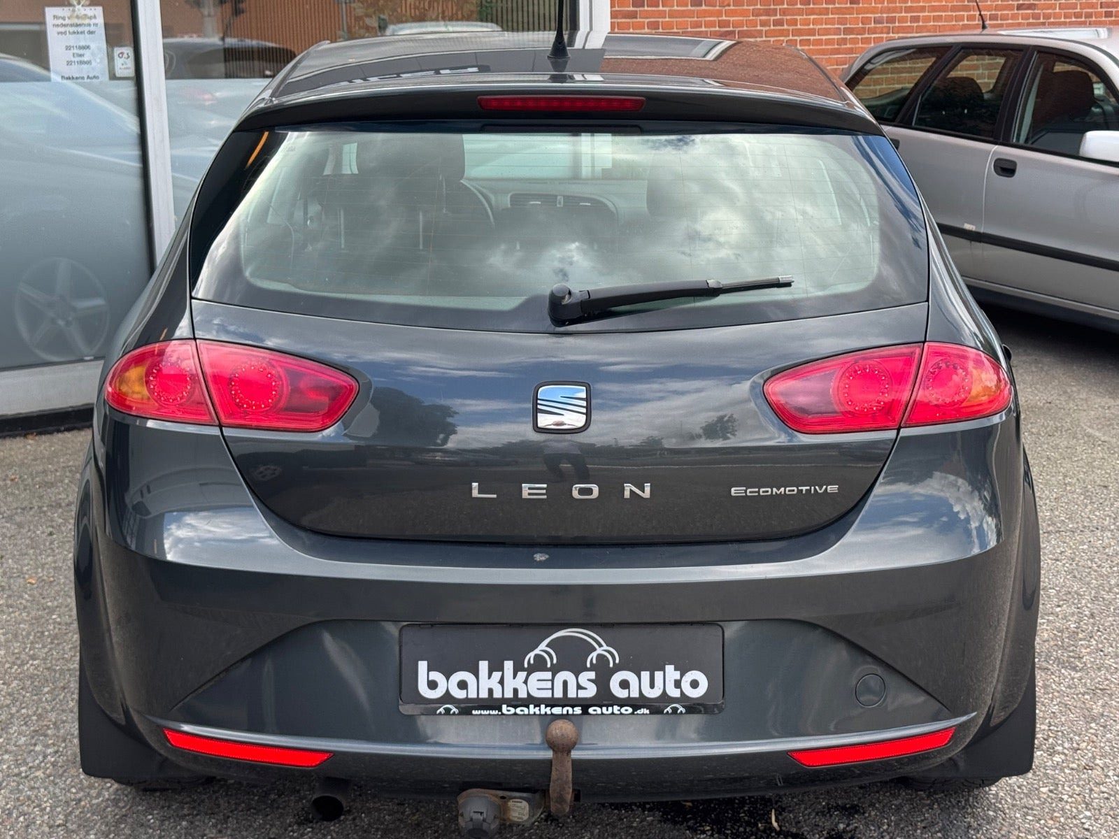 Grå Seat Leon fra 2012