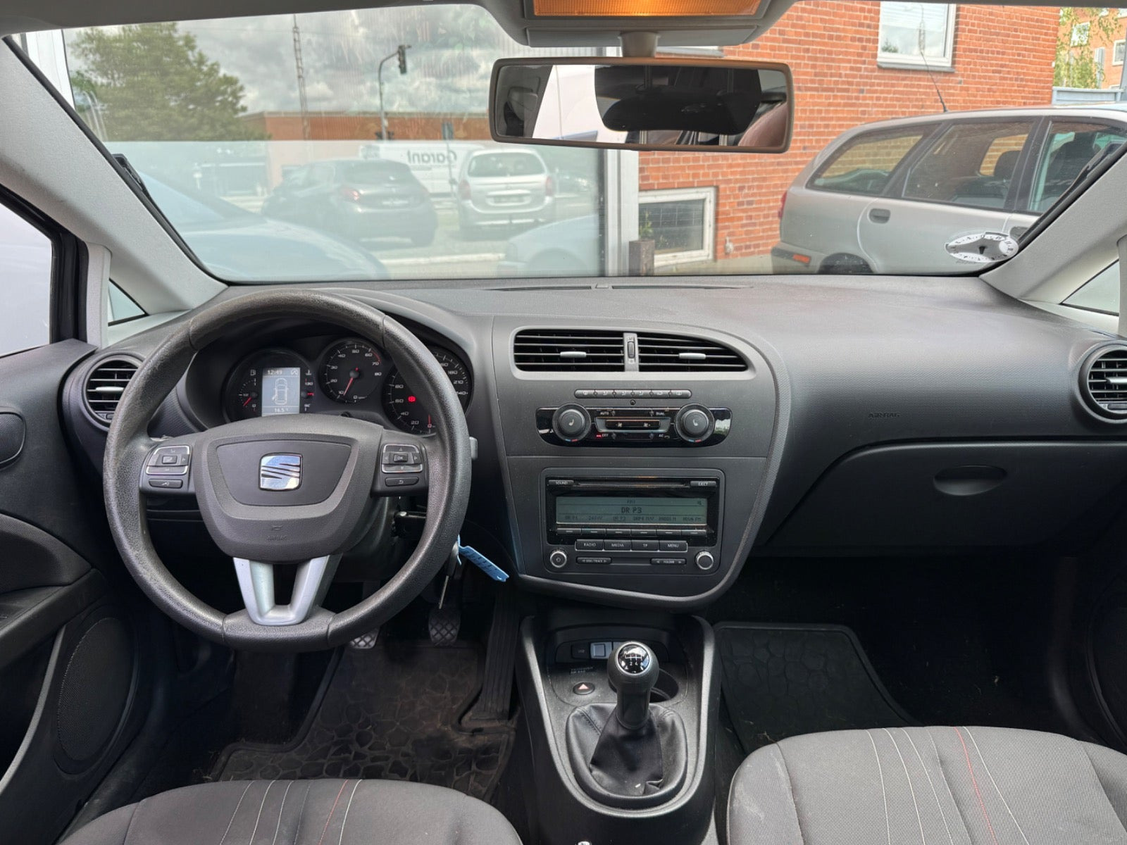 Grå Seat Leon fra 2012