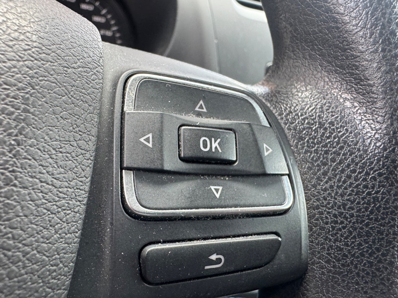 Grå Seat Leon fra 2012