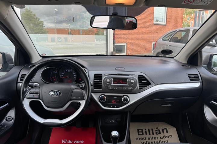 Grå Kia Picanto fra 2016