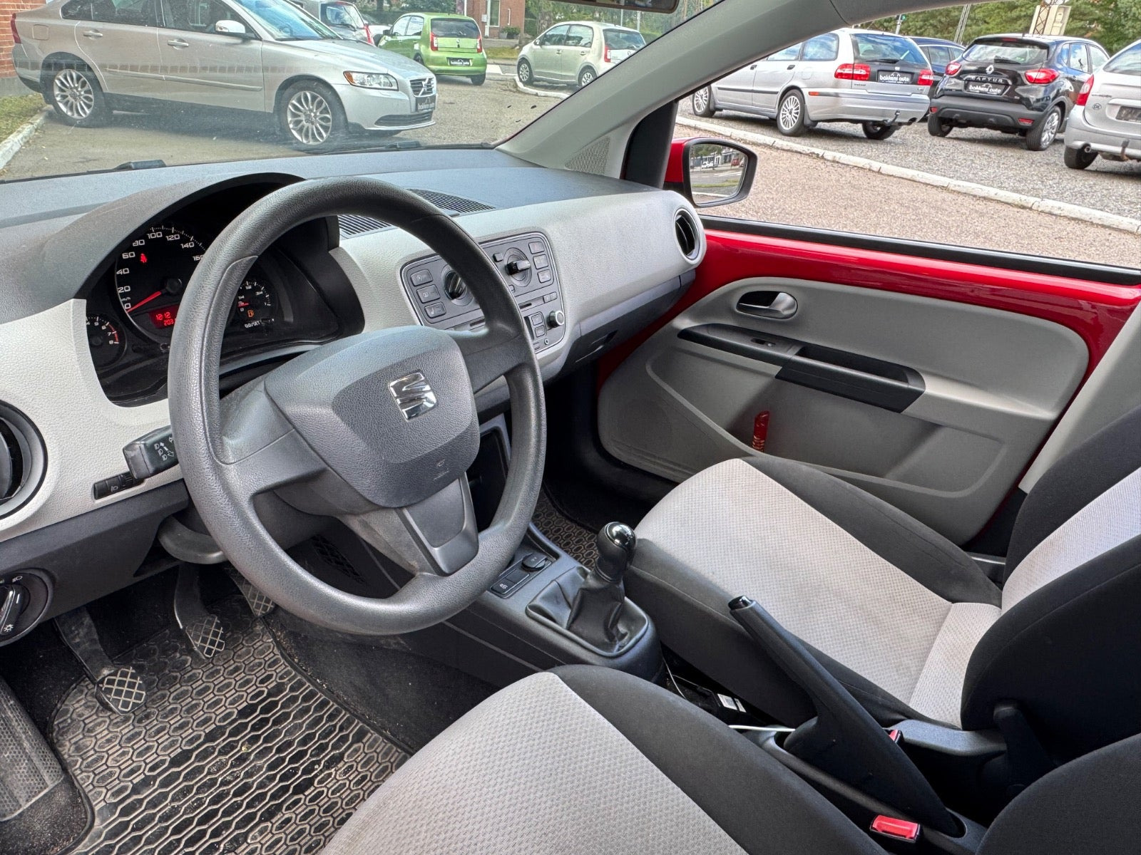 Rød Seat Mii fra 2014