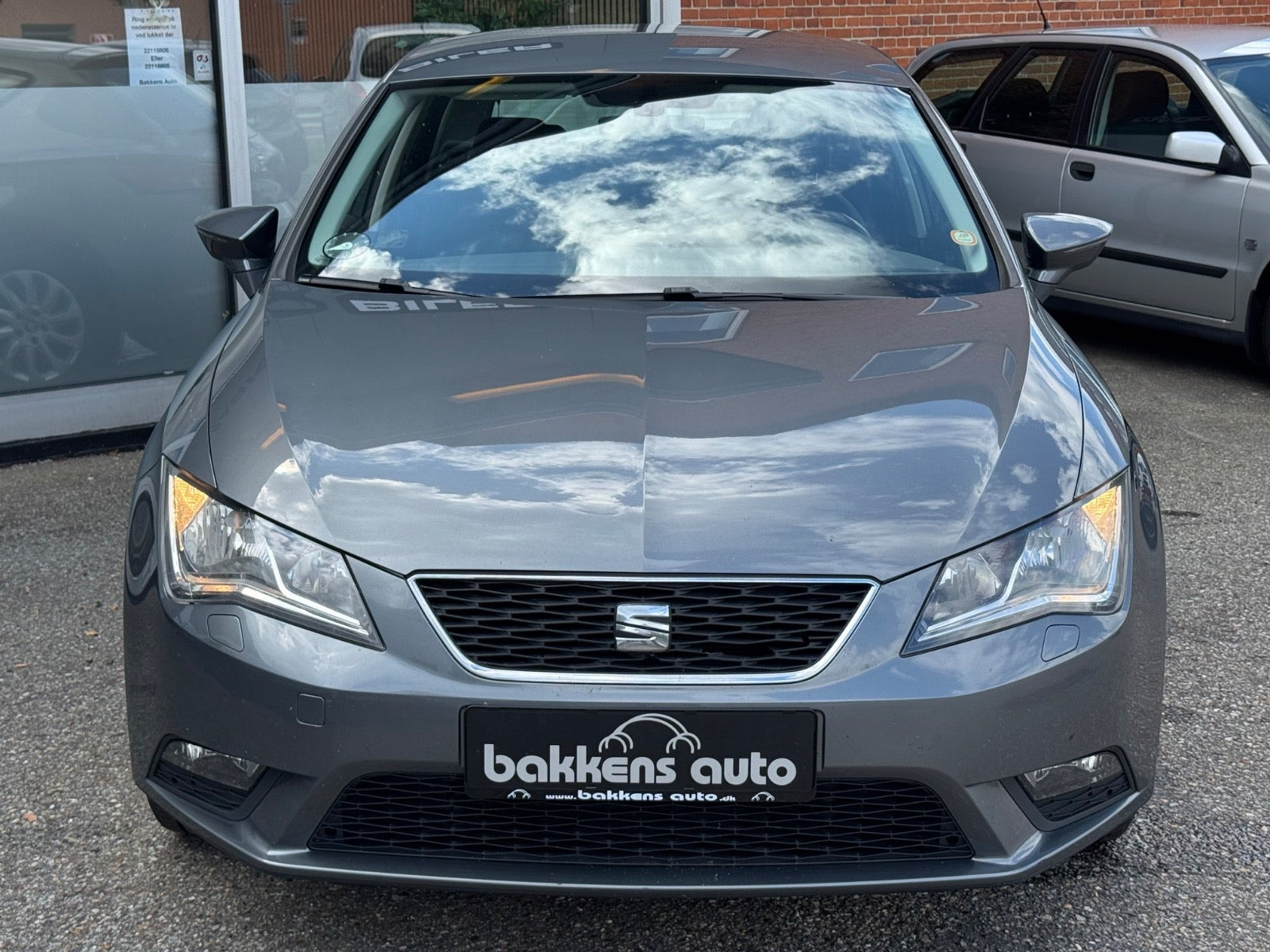 Grå Seat Leon fra 2016