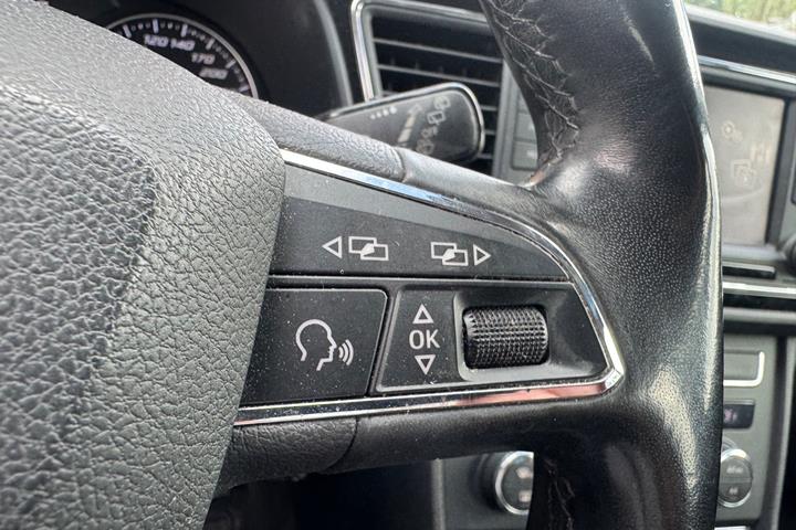 Grå Seat Leon fra 2016