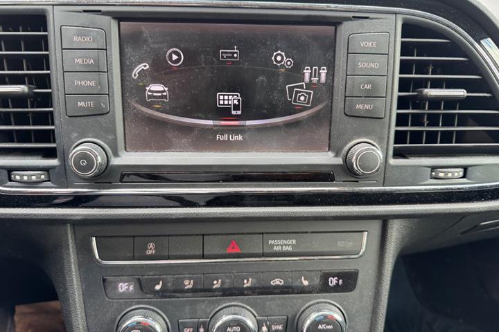 Grå Seat Leon fra 2016