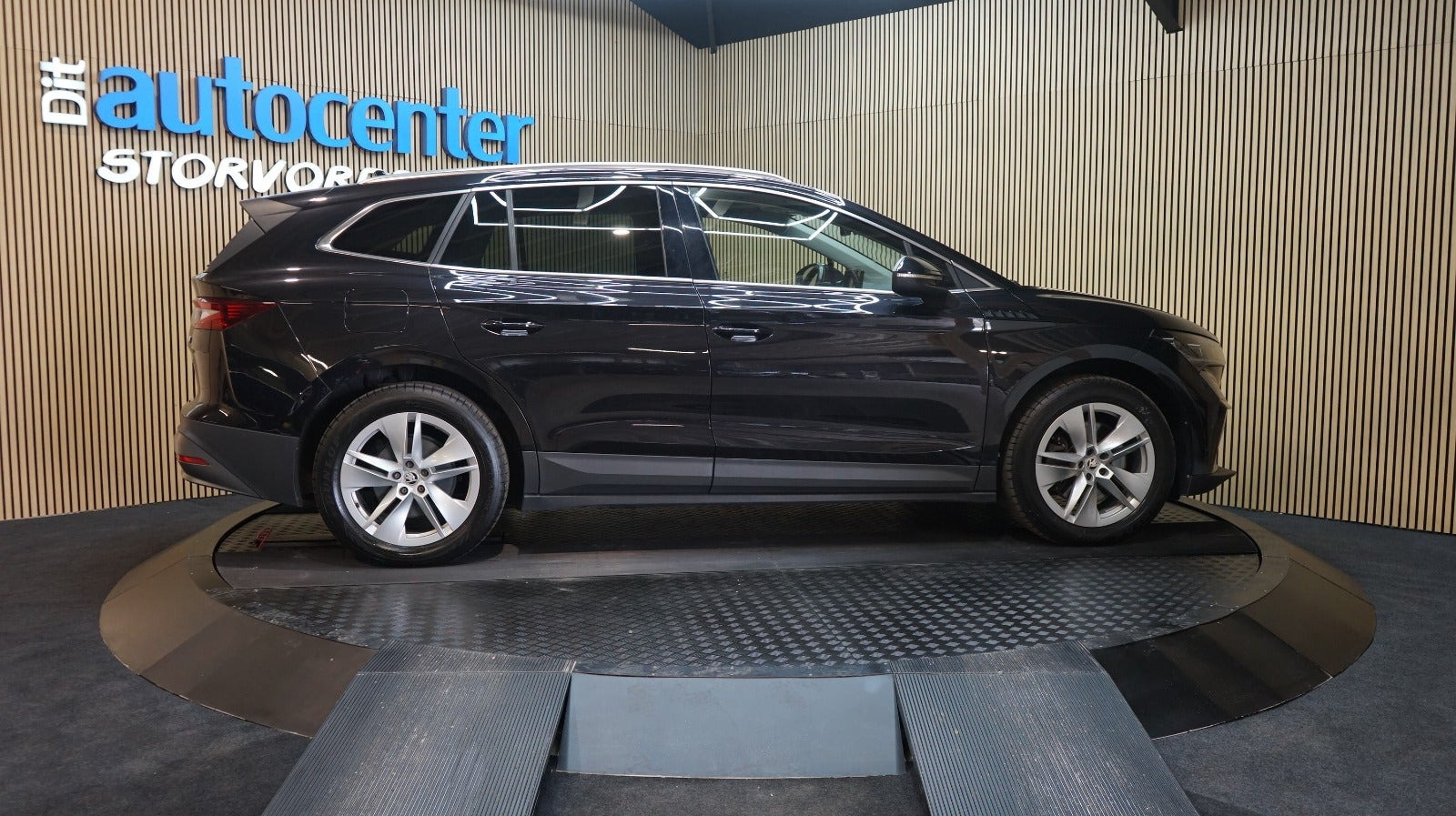Sort Skoda Enyaq fra 2022
