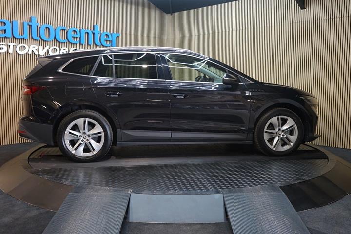 Sort Skoda Enyaq fra 2022