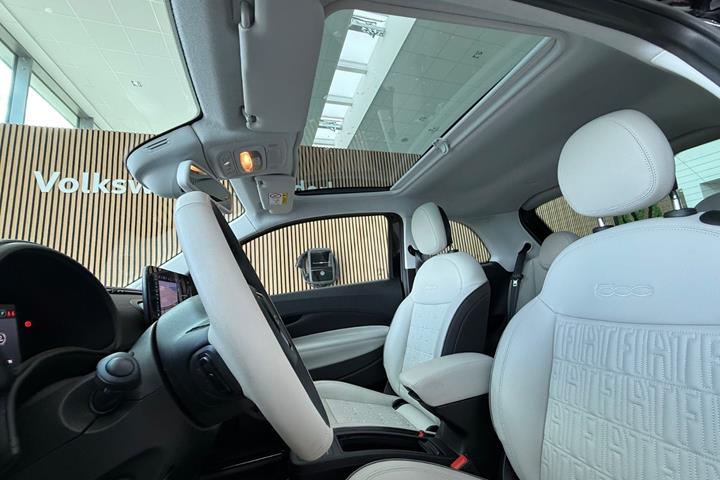 undefined Fiat 500e fra 2023