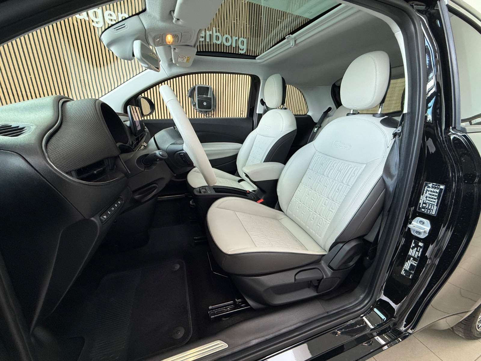 undefined Fiat 500e fra 2023