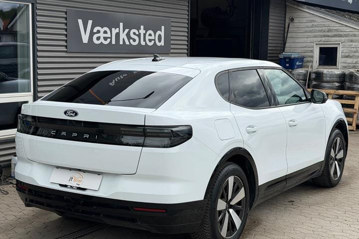 Hvid Ford Capri fra 2025