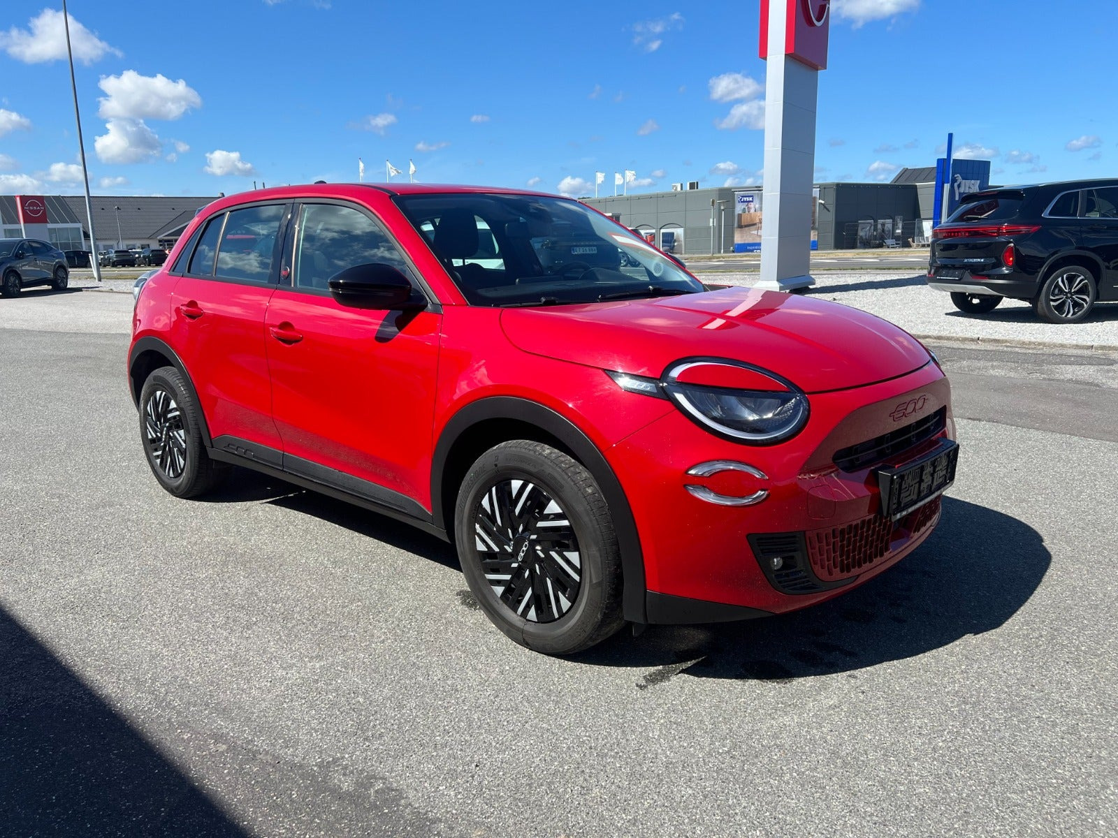 Rød Fiat 600e fra 2024