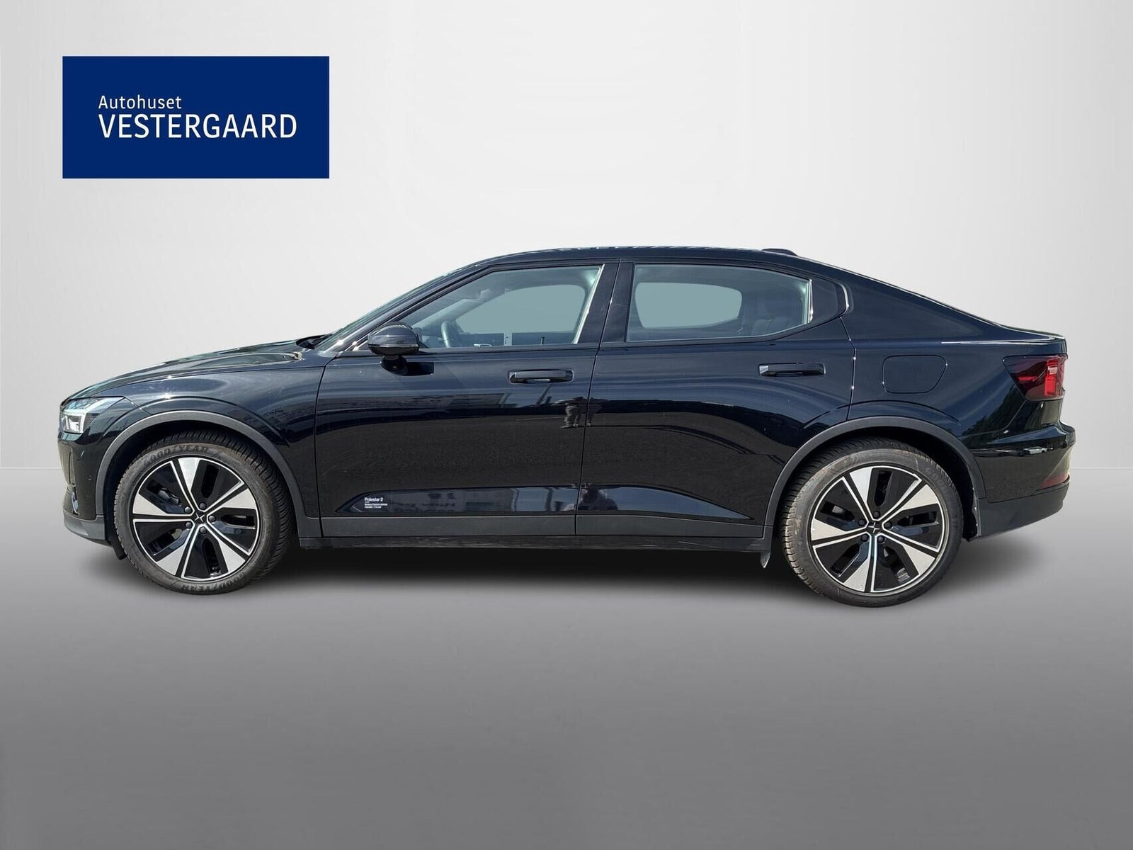 Sort Polestar 2 fra 2023