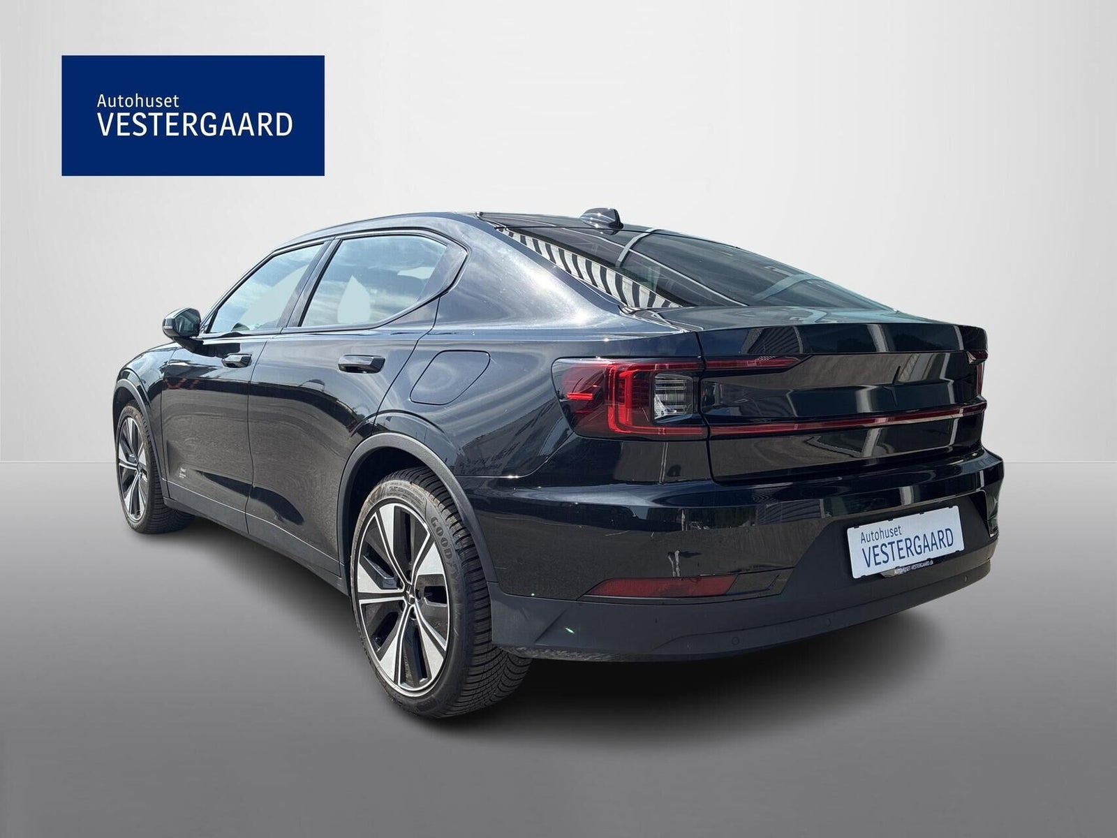 Sort Polestar 2 fra 2023