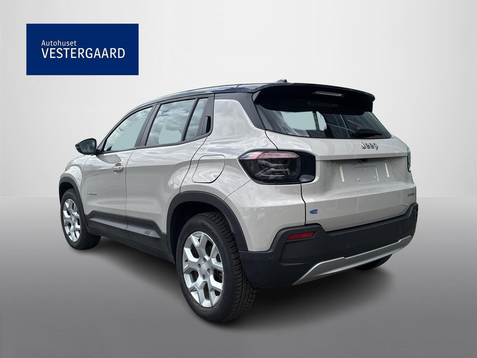 Beige Jeep Avenger fra 2024