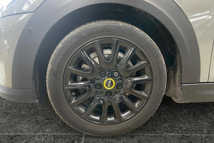 Grå Mini Cooper SE fra 2022