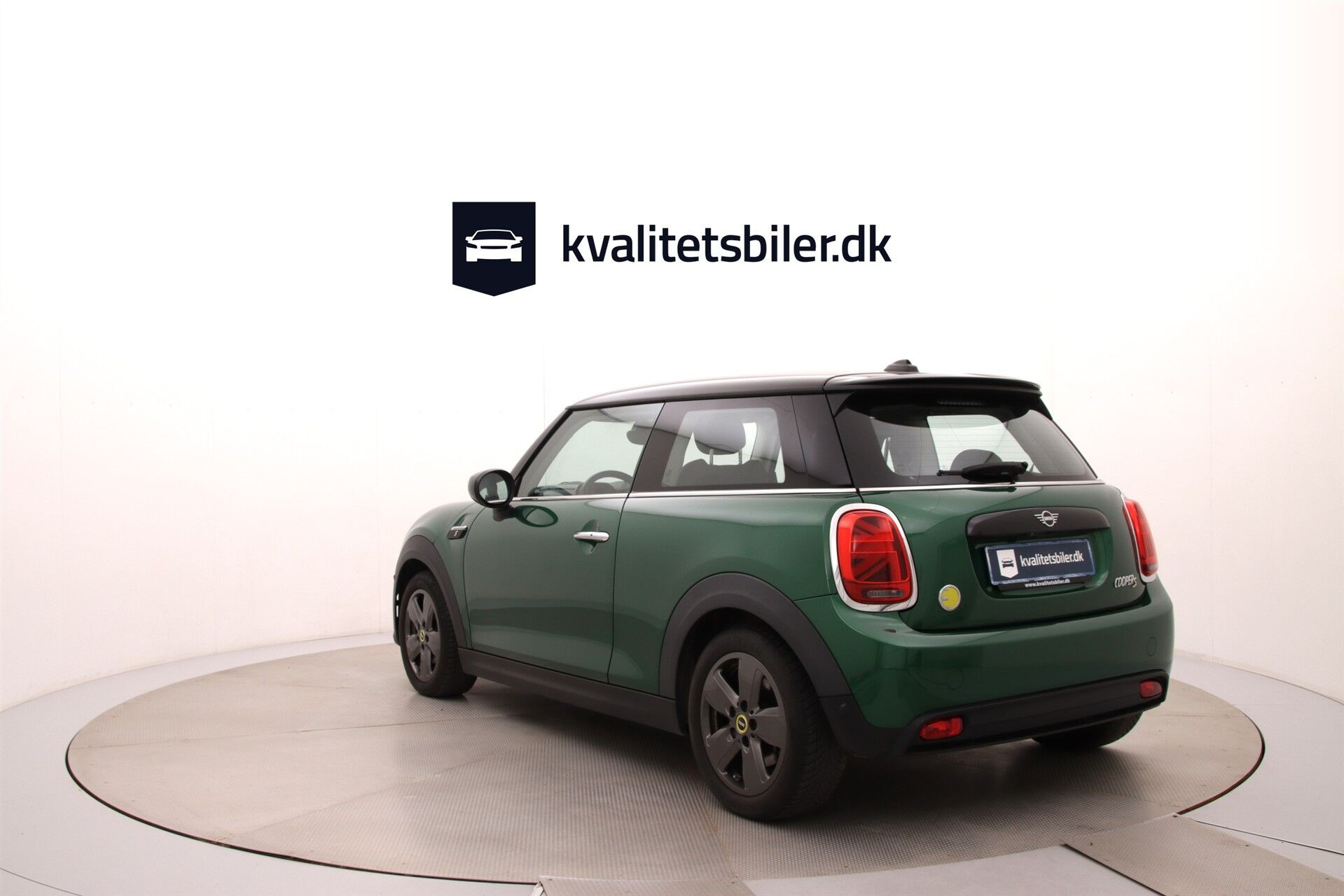 Grøn Mini Cooper fra 2022