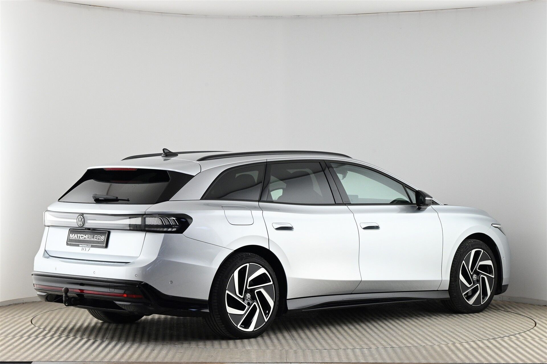 Volkswagen ID.7 Pro Tourer, 286ps, 2025