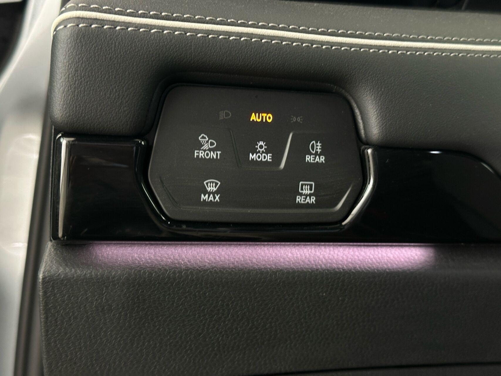 Volkswagen ID.7 Pro Tourer, 286ps, 2025