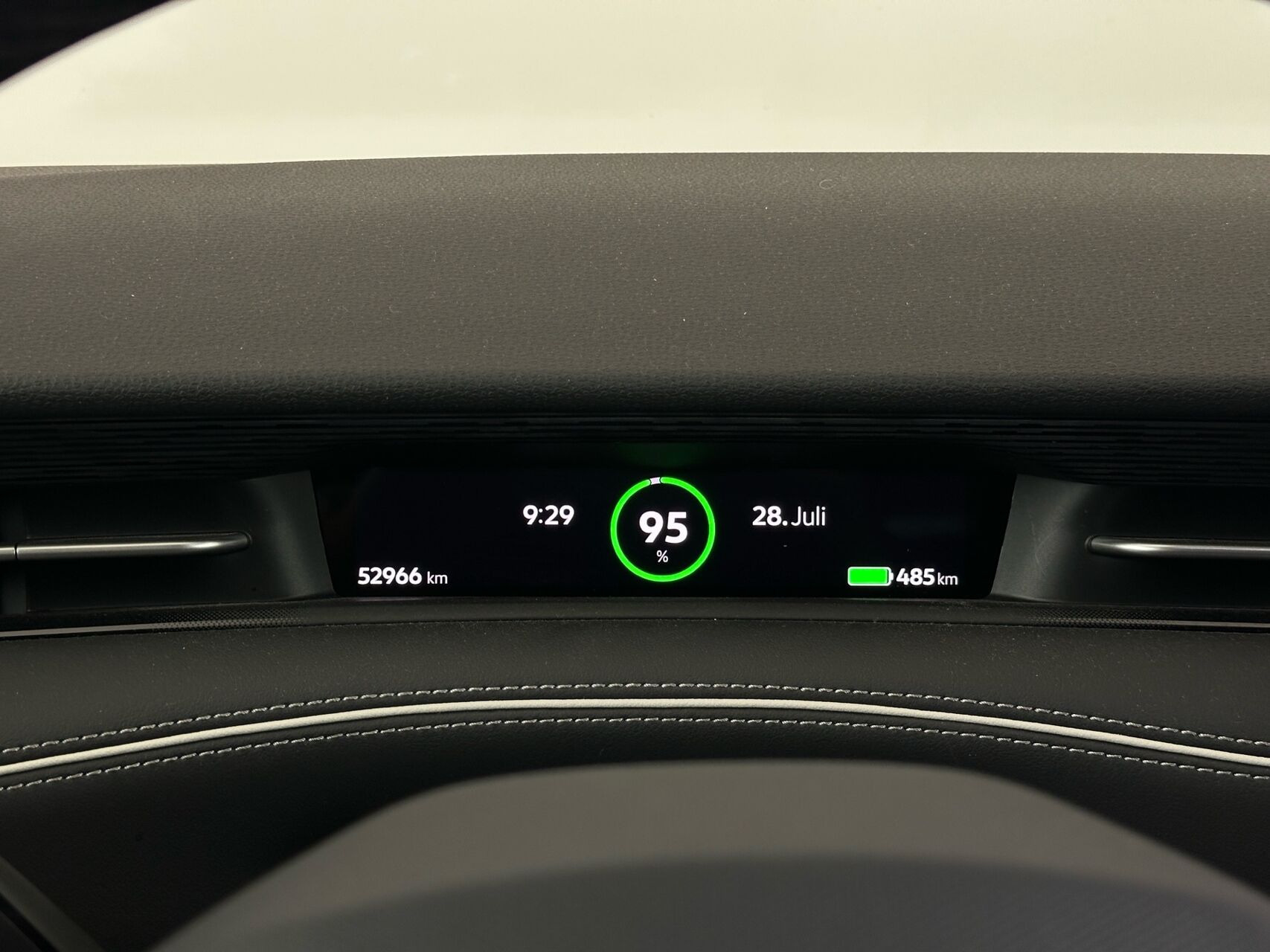 Volkswagen ID.7 Pro Tourer, 286ps, 2025