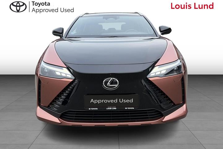 Sort Lexus RZ fra 2025