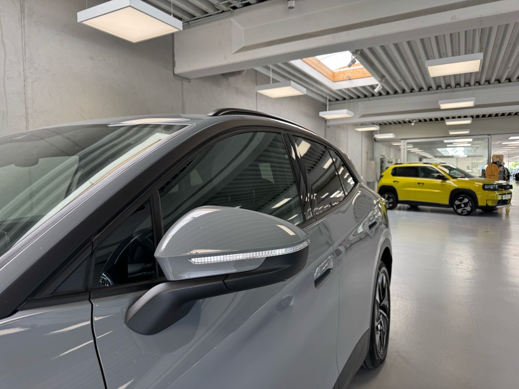 Grå VW ID.4 fra 2023