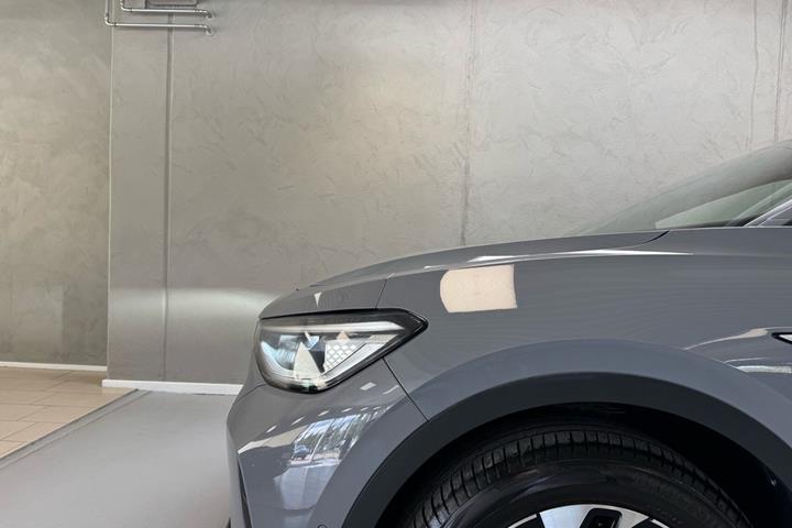 Grå VW ID.4 fra 2023