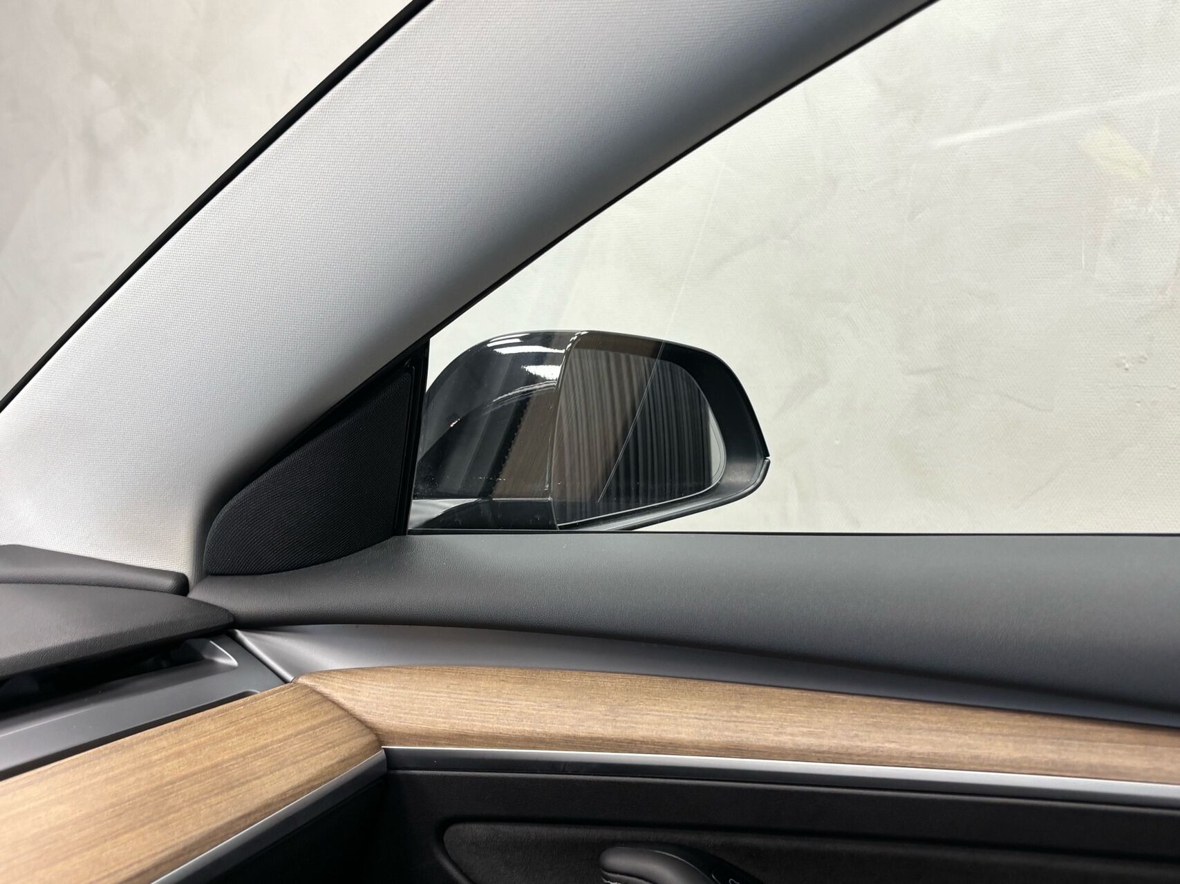 Sort Tesla Model 3 fra 2022