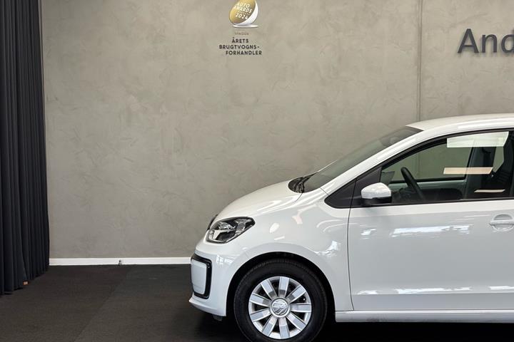 Hvid VW e-up fra 2021