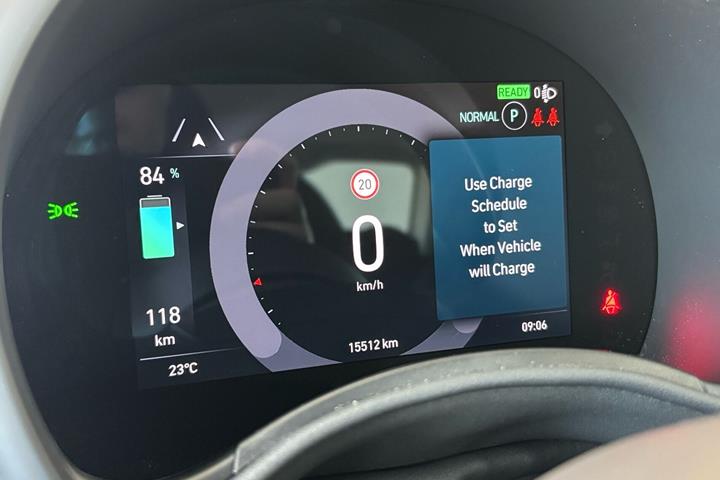 Hvid Fiat 500e fra 2023