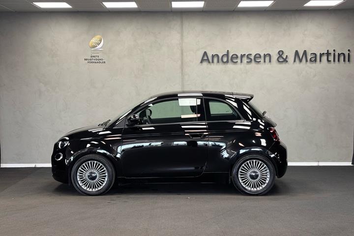 Sort Fiat 500e fra 2023