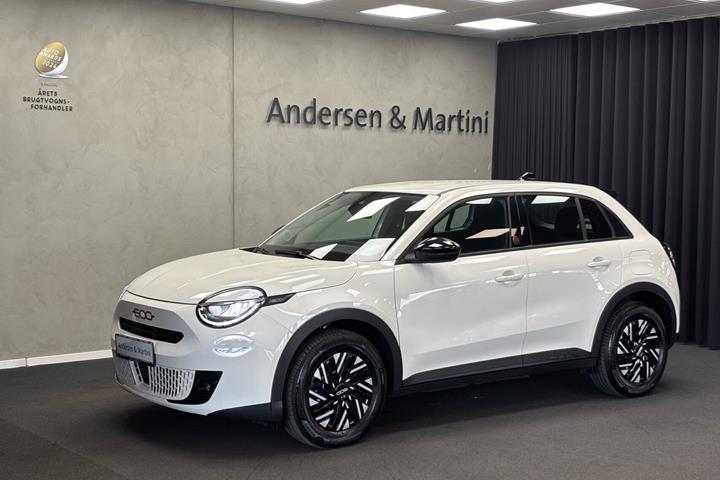 Hvid Fiat 600e fra 2023